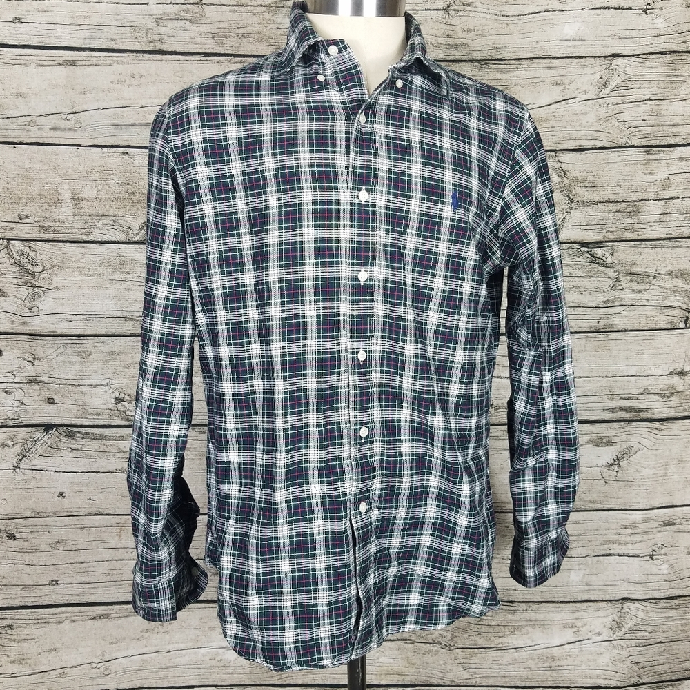 ralph lauren Button Down Long Sleeve Shirt Size Medium.Pit to pit approx:  22